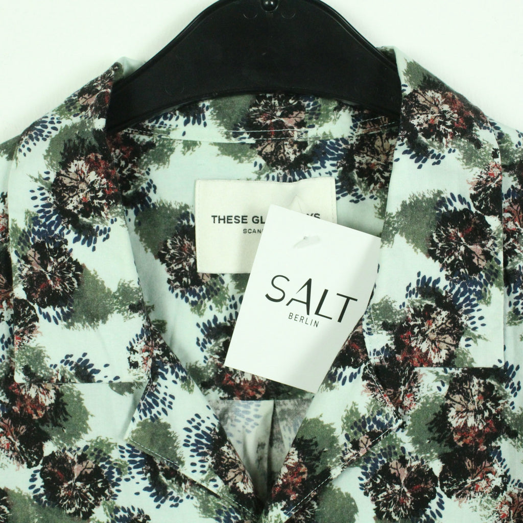 Second Hand THESE GLORY DAYS Hemd Gr. L bunt gemustert kurzarm (*)