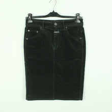 Laden Sie das Bild in den Galerie-Viewer, Second Hand CLOSED Samtrock Gr.29 anthrazit Modell: Ruby knielang (*)