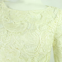 Laden Sie das Bild in den Galerie-Viewer, Second Hand MINX Bluse Gr. 36 creme Mod. Gloria Spitzenbluse Bluse NEU (*)