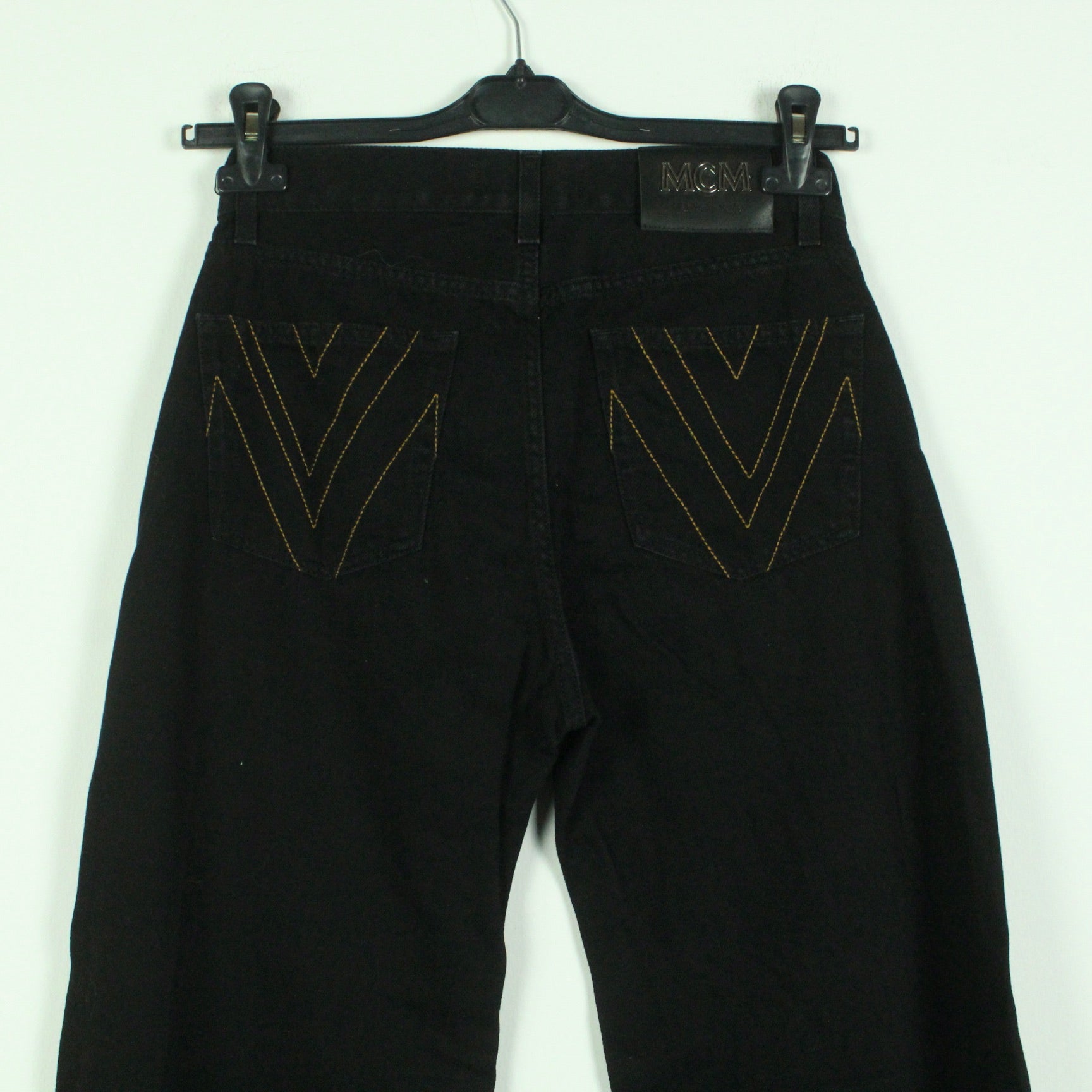 Second Hand MCM Jeans Schlaghaose Gr. 38 uni weites Bein  - Designer (*)