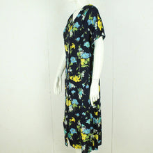 Laden Sie das Bild in den Galerie-Viewer, Vintage Midikleid Gr. L schwarz mehrfarbig geblümt Kleid