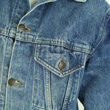 Laden Sie das Bild in den Galerie-Viewer, Second Hand RED WOOD VINTAGE Jeansjacke Gr. L blau Jacke (*)