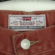 Laden Sie das Bild in den Galerie-Viewer, Second Hand LEVIS Jeansshorts Gr. 29 rot Denim Shorts High Waist (*)