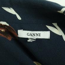 Laden Sie das Bild in den Galerie-Viewer, Second Hand GANNI Bluse Gr. 38 blau mehrfarbig geblümt (*)