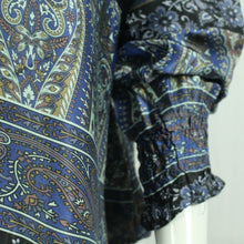 Laden Sie das Bild in den Galerie-Viewer, Second Hand COPENHAGEN LUXE Bluse Gr. M/L mehrfarbig gemustert (*)