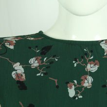 Laden Sie das Bild in den Galerie-Viewer, Second Hand GANNI Bluse Gr. 36 grün mehrfarbig geblümt (*)