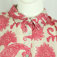Laden Sie das Bild in den Galerie-Viewer, Second Hand INDISKA Bluse Gr. M beige pink gemustert (*)
