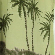 Laden Sie das Bild in den Galerie-Viewer, Vintage Hawaii Hemd Gr. M oliv mehrfarbig Palmen