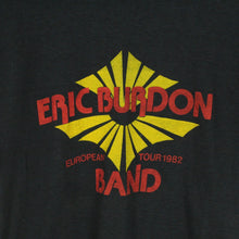 Laden Sie das Bild in den Galerie-Viewer, Vintage ERIC BURDON T-Shirt Gr. L schwarz mit Print EUROPEAN TOUR 1982