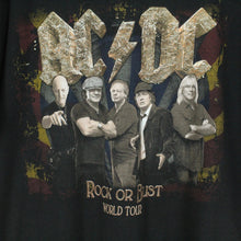 Laden Sie das Bild in den Galerie-Viewer, Vintage AC/DC T-Shirt Gr. L schwarz mit Print und Backprint Tour: ROCK OR BUST 2015