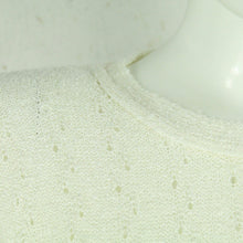 Laden Sie das Bild in den Galerie-Viewer, Vintage Pullover Female Gr. S weiß uni Lochmuster kurzarm Strick