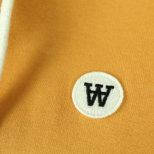 Laden Sie das Bild in den Galerie-Viewer, Second Hand WOOD WOOD Hoodie Gr. S ocker Sweatshirt  Mod. Ian Hoodie (*)