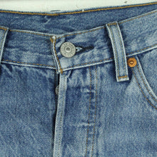 Laden Sie das Bild in den Galerie-Viewer, Second Hand LEVIS Jeansshorts Gr. 26 blau Mod. 501 Denim Shorts High Waist (*)