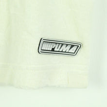 Laden Sie das Bild in den Galerie-Viewer, Second Hand PUMA Crop Top Gr. 38 weiß Frottee mit Flockprint  (*)