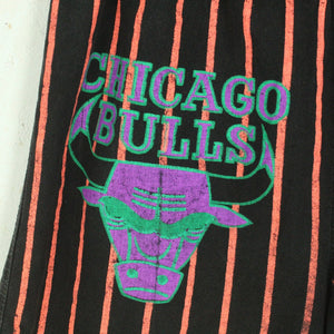 Vintage CHICAGO BULLS Beach Shorts Gr. M schwarz mehrfarbig gestreift