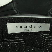 Laden Sie das Bild in den Galerie-Viewer, Second Hand SANDRO PARIS Shorts Gr. 40 mit Wolle schwarz weiß gepunktet (*)