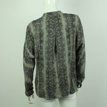 Laden Sie das Bild in den Galerie-Viewer, Second Hand DAY BIRGER ET MIKKELSEN Hemdbluse Gr. 38 grau Schlangenprint (*)
