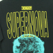 Laden Sie das Bild in den Galerie-Viewer, Vintage MARTERIA &amp; CASPER T-Shirt / Bandshirt Gr. M schwarz mit Print und Backprint 1982 SUPERNOVA (*)