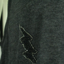 Laden Sie das Bild in den Galerie-Viewer, Second Hand ZADIG &amp; VOLTAIRE Top Gr. S grau Blitze (*)