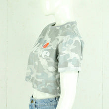 Laden Sie das Bild in den Galerie-Viewer, Second Hand ELLESSE T-Shirt Gr. 36 grau bunt cropped (*)