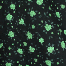 Laden Sie das Bild in den Galerie-Viewer, Second Hand MADS NORGAARD Bluse Gr. 42 schwarz grün geblümt (*)