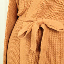 Laden Sie das Bild in den Galerie-Viewer, Second Hand NA-KD Cardigan Gr. S orange uni Strickjacke (*)