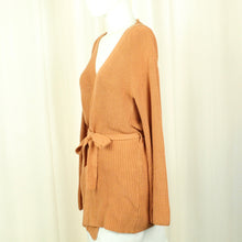 Laden Sie das Bild in den Galerie-Viewer, Second Hand NA-KD Cardigan Gr. S orange uni Strickjacke (*)