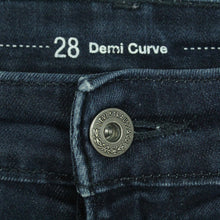 Laden Sie das Bild in den Galerie-Viewer, Second Hand LEVI&#39;S Jeans W28 blau DEMI CURVE (*)