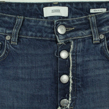 Laden Sie das Bild in den Galerie-Viewer, Second Hand CLOSED Jeans Gr. W29 blau Mod. Day (*)