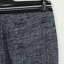 Laden Sie das Bild in den Galerie-Viewer, Second Hand HUGO BOSS Hose Gr. 40 blau weiß gemustert (*)