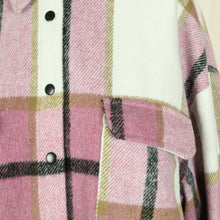Laden Sie das Bild in den Galerie-Viewer, Second Hand SISTERS POINT Jacke Gr. L rosa mehrfarbig kariert (*)