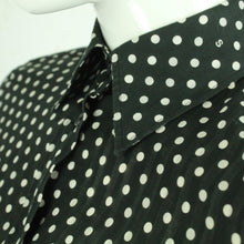 Laden Sie das Bild in den Galerie-Viewer, Second Hand PAUL SMITH BLACK Bluse Gr. S schwarz weiß gepunktet (*)