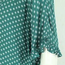 Laden Sie das Bild in den Galerie-Viewer, Second Hand BOII Kleid Gr. S grün weiß gemustert (*)