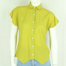 Laden Sie das Bild in den Galerie-Viewer, Vintage Bluse Gr. S gelb mit Print kurzarm