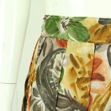 Laden Sie das Bild in den Galerie-Viewer, Vintage Maxirock Gr. S bunt Crazy Pattern High Waist Rock