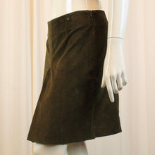 Laden Sie das Bild in den Galerie-Viewer, Second Hand HENRY COTTON´S Cordrock Gr. 42 khaki (*)