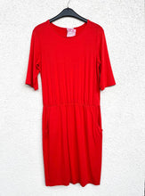 Laden Sie das Bild in den Galerie-Viewer, Second Hand FILIPPA K Kleid Gr. M rot 3/4-Arm (*)