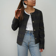 Laden Sie das Bild in den Galerie-Viewer, Second Hand TRUSSARDI Jacke Gr. 36 (ital. 40) dunkelblau Glitzer - Blazerjacke (*)