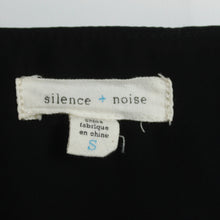 Laden Sie das Bild in den Galerie-Viewer, Second Hand SILENCE &amp; NOISE Kleid Gr. S schwarz beige gemustert (*)