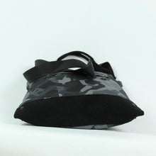 Laden Sie das Bild in den Galerie-Viewer, BROWNBREATH Umhängetasche Camouflage NEU (*)