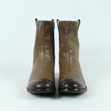 Laden Sie das Bild in den Galerie-Viewer, Second Hand INK Stiefeletten Booties Gr. 39 braun Leder (*)