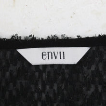 Laden Sie das Bild in den Galerie-Viewer, Second Hand ENVII Bluse Gr. M schwarz Glitzer Langarmbluse (*)