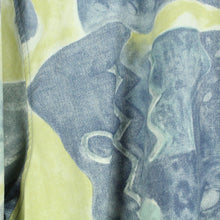Laden Sie das Bild in den Galerie-Viewer, Vintage 90s Hemd Gr. L blau mehrfarbig Crazy Pattern