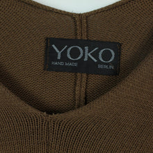Laden Sie das Bild in den Galerie-Viewer, Second Hand YOKO Pullover Gr. M braun oversized (*)