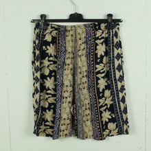 Laden Sie das Bild in den Galerie-Viewer, Vintage Shorts Gr. L beige mehrfarbig gemustert Crazy Pattern Sommershorts