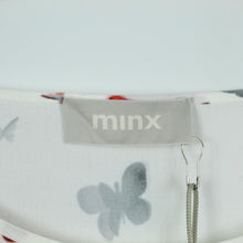 Laden Sie das Bild in den Galerie-Viewer, Second Hand MINX Bluse Gr. L weiß Schmetterlinge NEU (*)
