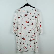 Laden Sie das Bild in den Galerie-Viewer, Second Hand MINX Bluse Gr. L weiß Schmetterlinge NEU (*)