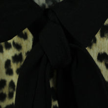 Laden Sie das Bild in den Galerie-Viewer, Second Hand ZARA Bluse Gr. M schwarz beige Animalprint (*)