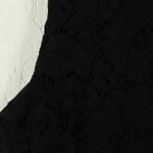 Laden Sie das Bild in den Galerie-Viewer, Second Hand ROSEMUNDE COPENHAGEN Kleid Gr. 36 schwarz Spitzenkleid (*)