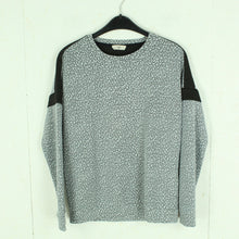 Laden Sie das Bild in den Galerie-Viewer, Second Hand ENVII Sweatshirt Gr. S grau schwarz Animalprint (*)